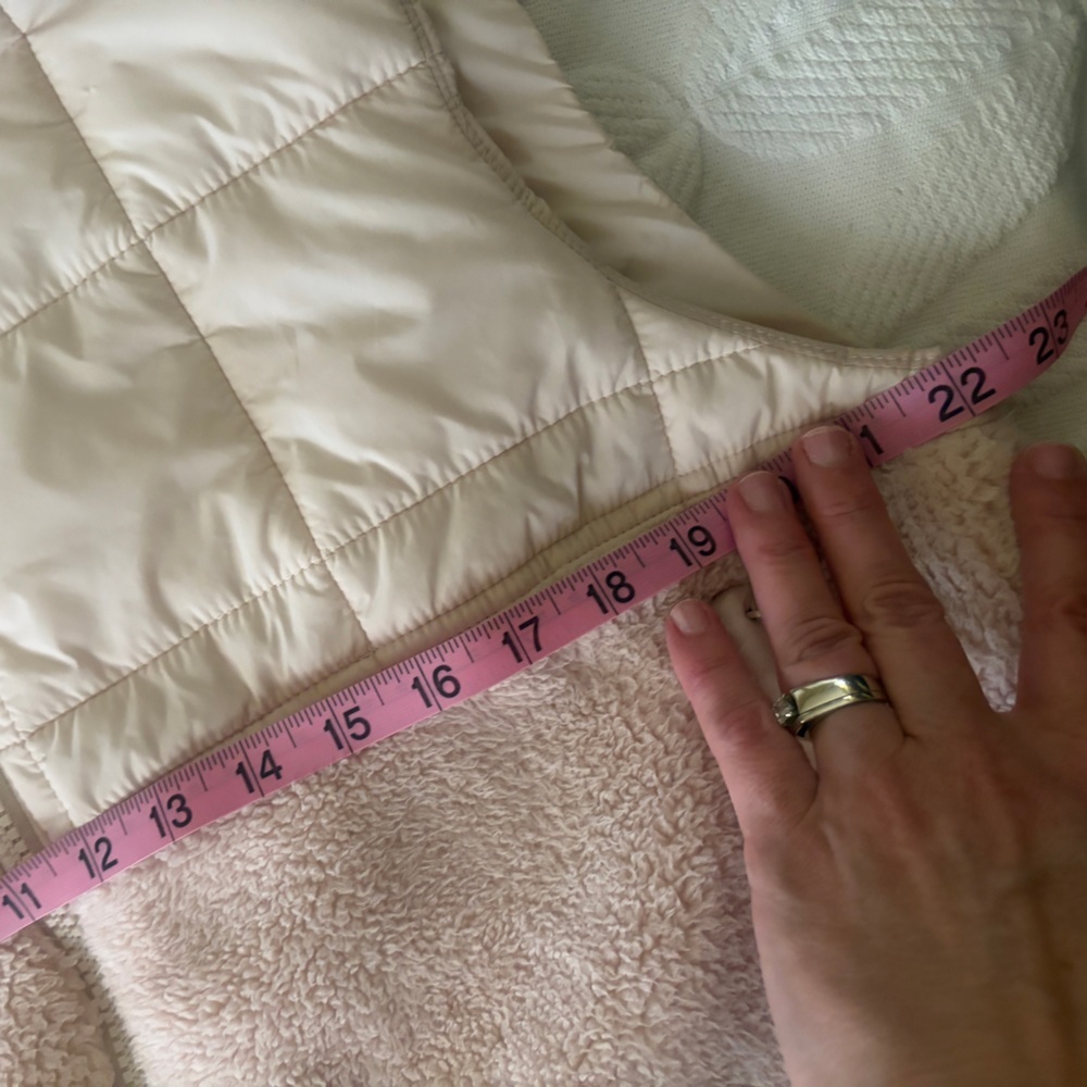Beautiful JoyLab size M Light Peachy Pink Sherpa-Lined Puffer Vest. Quilted. - Picture 8 of 9